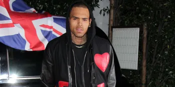 Chris Brown Dituntut Karena Mengejek Fans-nya 'Homo'