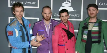 Chris Martin: Coldplay Bukan Apa-Apa