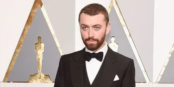 Cium Brandon Flynn, Sam Smith Ungkap Ingin Hubungan Jangka Panjang