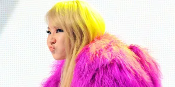CL 2NE1 Bagi Pesan Positif Lewat Foto Seksi