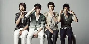 CN Blue Puncaki Chart Album Billboard Dunia