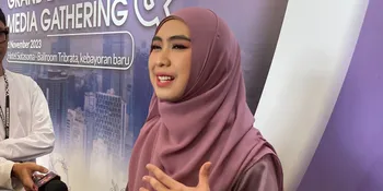 Coba Peruntungan di Dunia Bisnis, Oki Setiana Dewi Luncurkan Produk Khusus Wanita Muslimah
