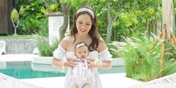 Cobain Jus Jeruk dan Markisa, Ekspresi Baby Claire Gemesin Banget