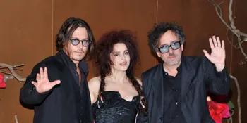 Comeback, Edward Scissorhands Menuju Dimensi Lain