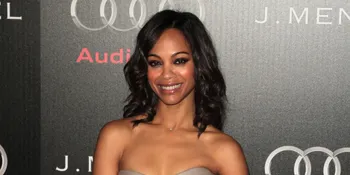 Congrats! Zoe Saldana Ternyata Hamil Anak Kembar