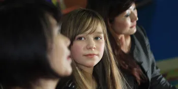 Connie Talbot Terkesan Tarian Anak Panti Asuhan
