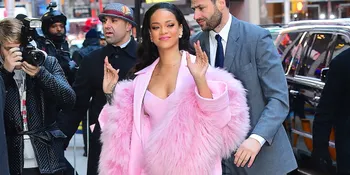 Cover Album Baru, Rihanna Pamer Lukisan Dengan Huruf Braille