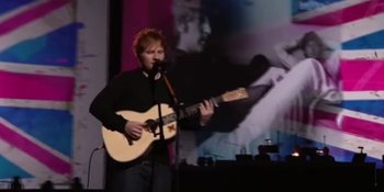Cover Manis Ed Sheeran Bawakan 'In My Life' The Beatles