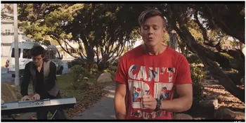 Cover Yang Kaya Eksperimen Dari Kurt Hugo Schneider, Super Asik!
