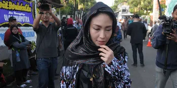 Crane Jatuh di Masjidil Haram, Ayu Dewi: Ada Pertanda Apa Ini?