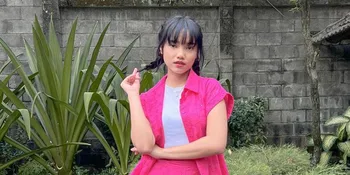 Cuek Saat Ramai Dijodohkan dengan El Rumi, Fuji Sibuk Belajar Bikin Sepatu