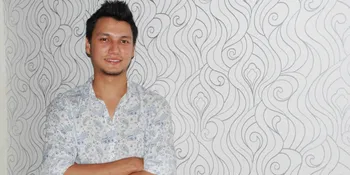 Cukur Jenggot Tanpa Iritasi, Christian Sugiono Pakai Gillette