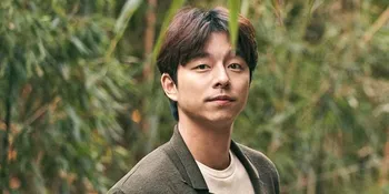 Cuma Pakai Kaos Putih, Gong Yoo Bikin Banyak Orang Terpesona