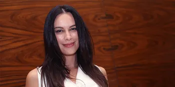 Curhatan Bijak Sophia Latjuba Tentang Tangan Digigit Anjing