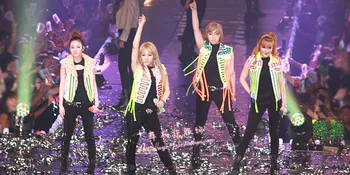 [Dance Cover] Latihan di Teras Kampus, 2NEStar Wakili Indonesia ke Korea!