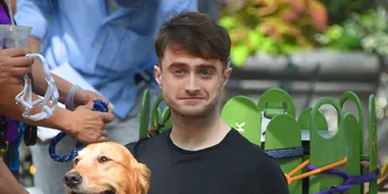 Daniel Radcliffe Curhat Soal Pengalaman Bercinta Pertama Kali