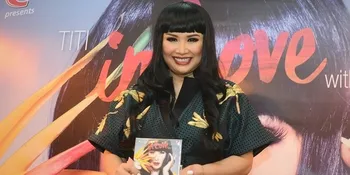 Dari 'Suami Terbaik' Sampai Hari Ibu, Titi DJ Punya Cerita Seru