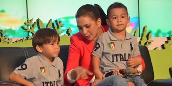 Darius dan Donna Tak Paksa Anak Terjun di Dunia Hiburan