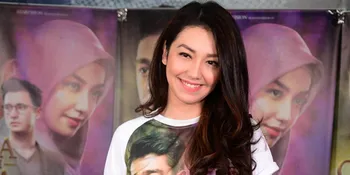 Datang ke Resepsi Acha, Velove Vexia Gandeng Mesra Aktor Ini