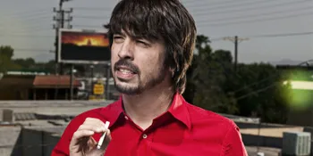 Dave Grohl Ajak PJ Harvey Jadi Vokalis Nirvana?