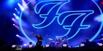 Dave Grohl Bantah Foo Fighters Bubar!