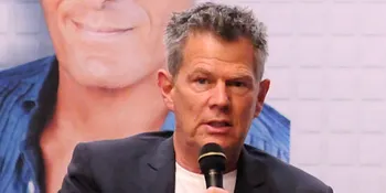 David Foster Targetkan 6 Ribu Penonton