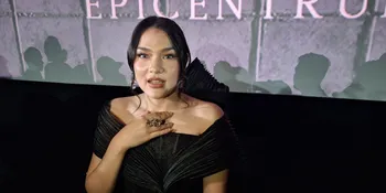 Davina Karamoy Grogi Beradu Akting dengan Arya Saloka dalam Film 'DENDAM MALAM KELAM'