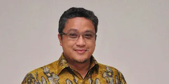 Dede Yusuf Jadi Supir Angkot