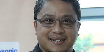 Dede Yusuf Kenakan Pakaian Bermakna Khusus Saat Penetapan