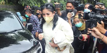 Demam dan Harus Istirahat, Nindy Tak Hadiri Sidang Cerai