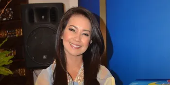 Demi Anak, Alya Rohali Berdesakan Minta Tanda Tangan Coboy Junior