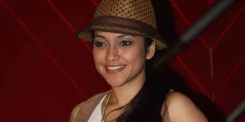 Demi Anak, Sarah Azhari Tak Lagi Kejar Karir