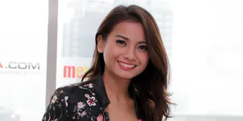 Demi Calon Suami, Acha Septriasa Jadi Desainer Baju Muslim