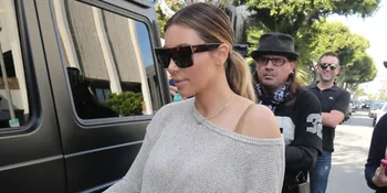 Demi Cantik, Kim Kardashian Rela 'Setrika' Wajahnya