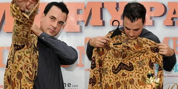Demi Fans, Tommy Page Ikut Jual Tiket Konsernya!