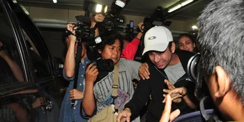 Demi Kebebasan, Raffi Ahmad Lepas Hotma Sitompul?