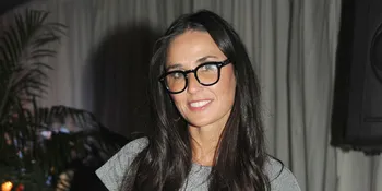 Demi Moore Masih Tak Rela Melihat Ashton Kutcher - Mila Kunis