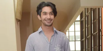 Demi Peran Dalam 'THE GIFT', Reza Rahardian Belajar Pada 9 Orang Tunanetra