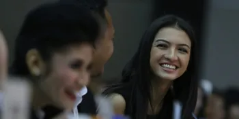 Demi 'SUPERNOVA', Raline Shah Bela-Belain Magang di Majalah