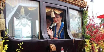 Demi World Heritage Festival, Reisa Kartikasari Rela Kepanasan