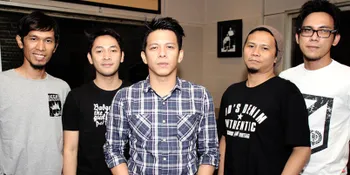 Demonstran Desak Walikota Lampung Batalkan Konser NOAH