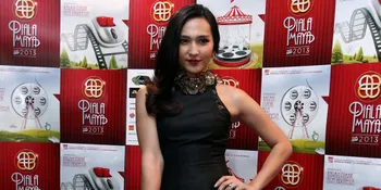 Dena Rachman Sukses Jalani Operasi Payudara