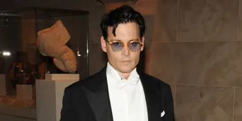 Saat Bersalaman, Johnny Depp Bunuh Korban