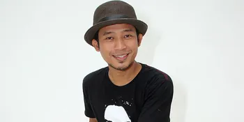 Denny Cagur Hipnotis Warga Jakarta di Car Free Day