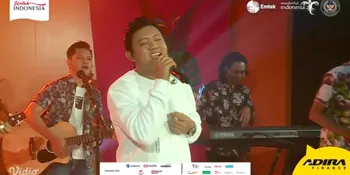 Denny Caknan Ungkap Titik Balik Kesuksesan di Konser Amal Kreatif Lokal