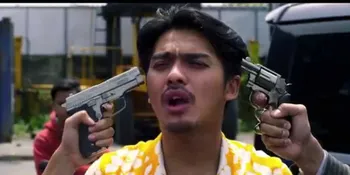 'Derita' Ricky Harun Jadi Bajuri Sang Supir Bajaj