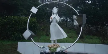 Detail Patung Memorial Barbie Hsu Karya Koo Jun Yup, Penuh Makna