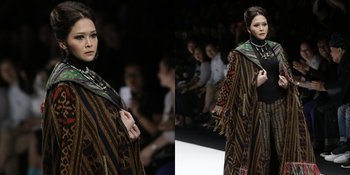 Detail Penampilan Cantik Maia Estianty di Show Anne Avantie Jakarta Fashion Week 2019