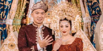Detail Riasan Makeup Akad Nikah Nikita Willy, Cantik dan Bold Pakai Lipstik Merah