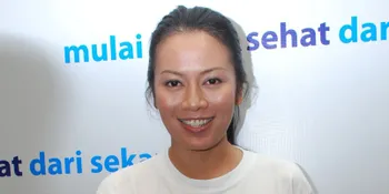 Dewi Lestari: Takdir Glenn Fredly Nyanyikan 'Malaikat Juga Tahu'
